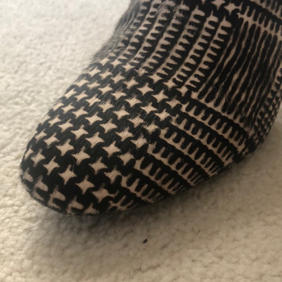 Kate Spade Holly Houndstooth Calf Hair Booties - Picture 14 of 16